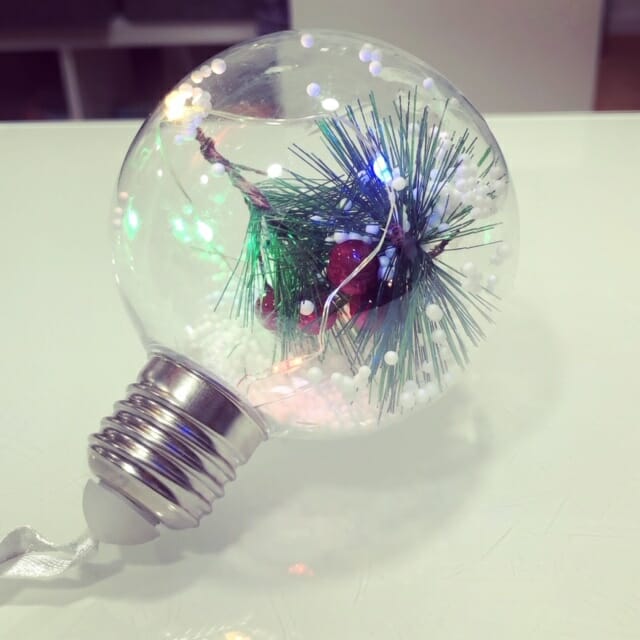 2 bolas Natal com LED